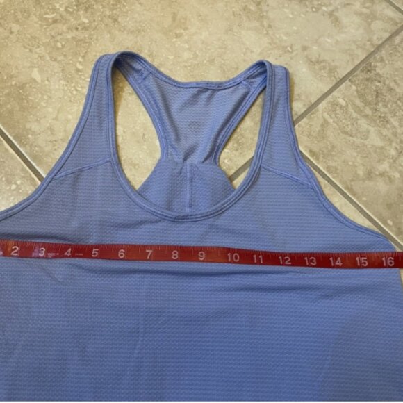 Lululemon Essential Tank Pleated Racerback Women's Size 8 Light Blue Sleeveless - Picture 9 of 10